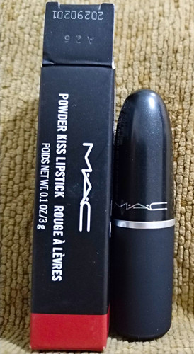 Powder kiss matte - m·a·c,