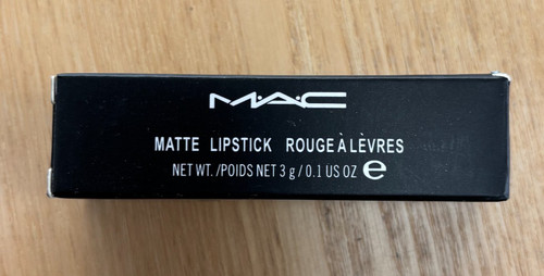 Matte effect lipstick - matte,
